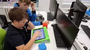 Projekt TALENTMANAGEMENT – Programujeme roboty